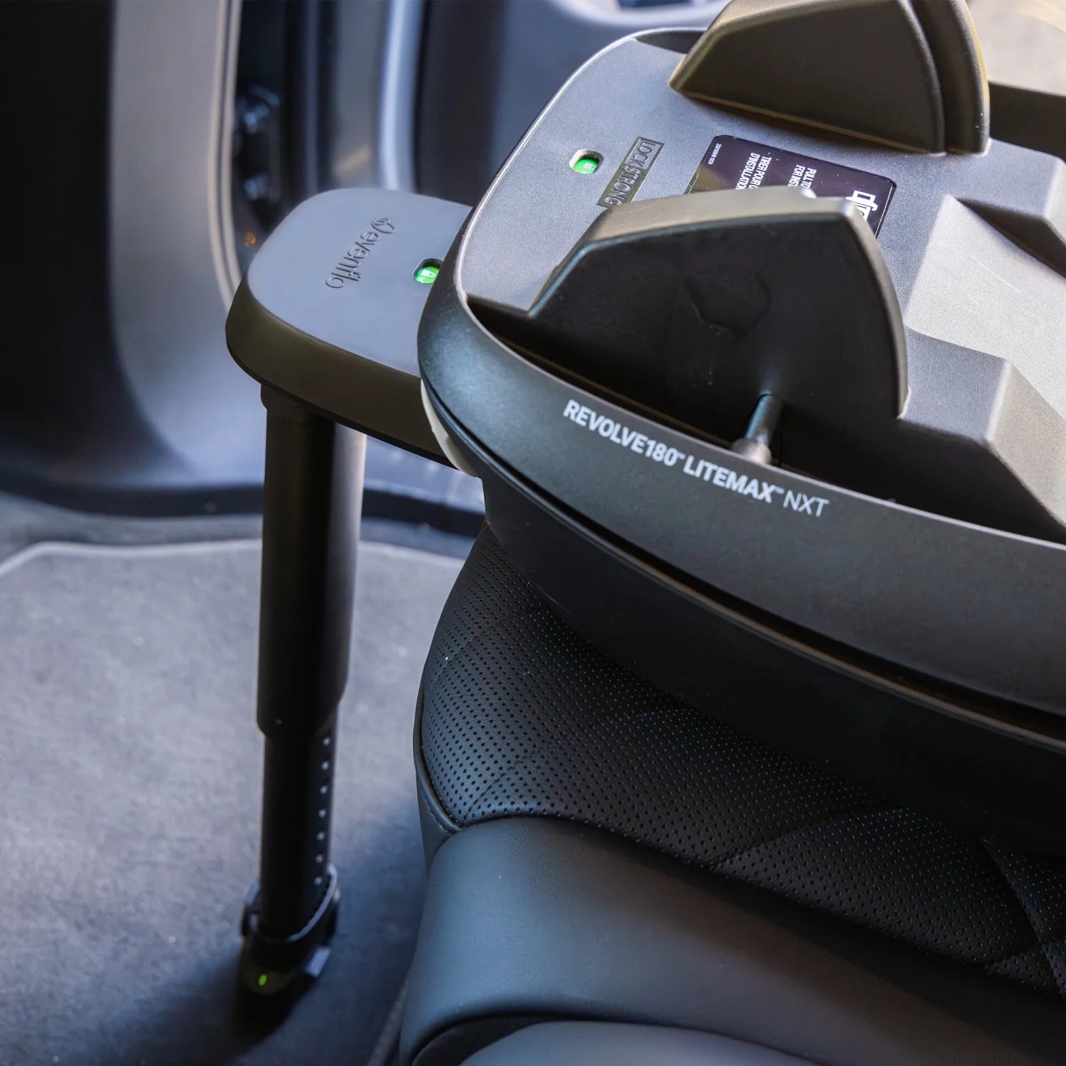 Revolve180 Litemax NXT Rotational Infant Car Seat with Sensorysoothe and with Accessory Load Leg (Quartz)